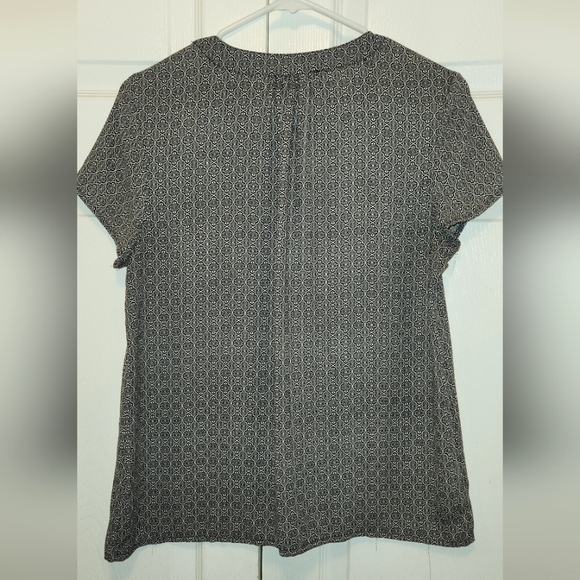 💚 PM Black and White patterned blouse - Picture 2 of 2